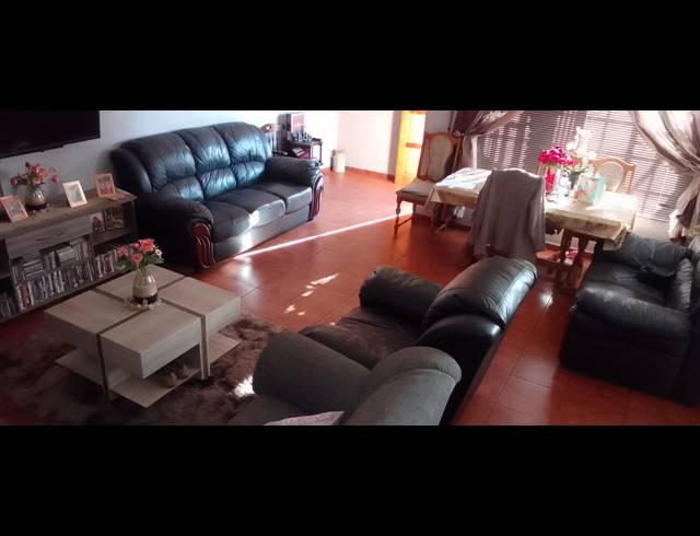 3 BEDROOM HOUSE FOR SALE IN AZALEA PARK